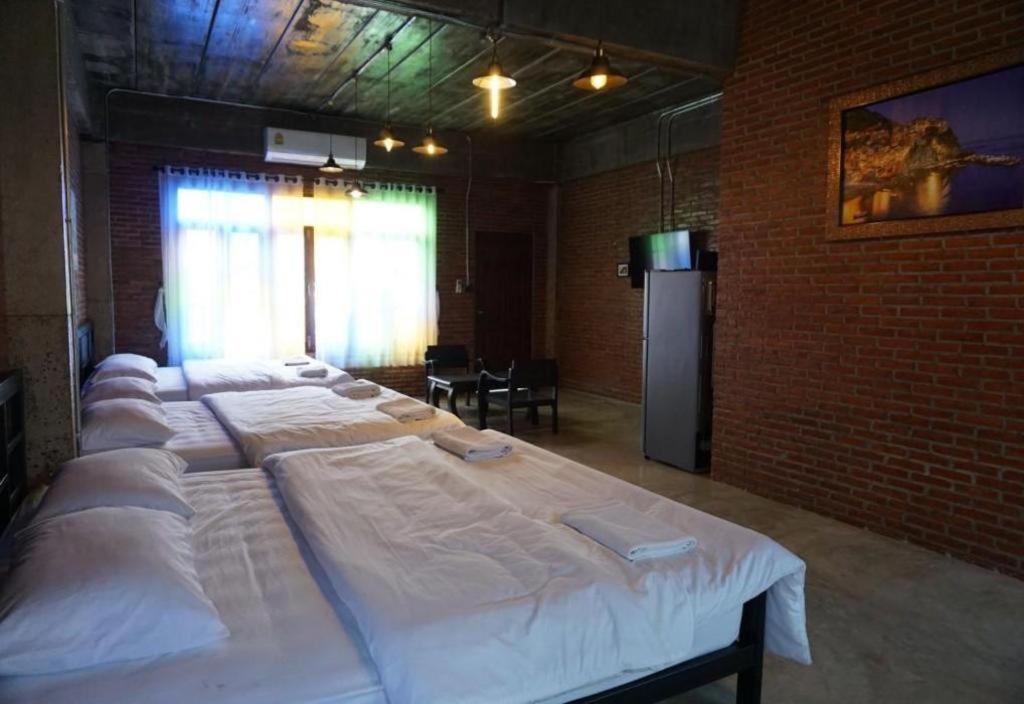 โอโย 1155 ไบเกอร์เฮาส์แอนด์เอนดูโรทัวร์ เชียงใหม่ Hotel ภายนอก รูปภาพ