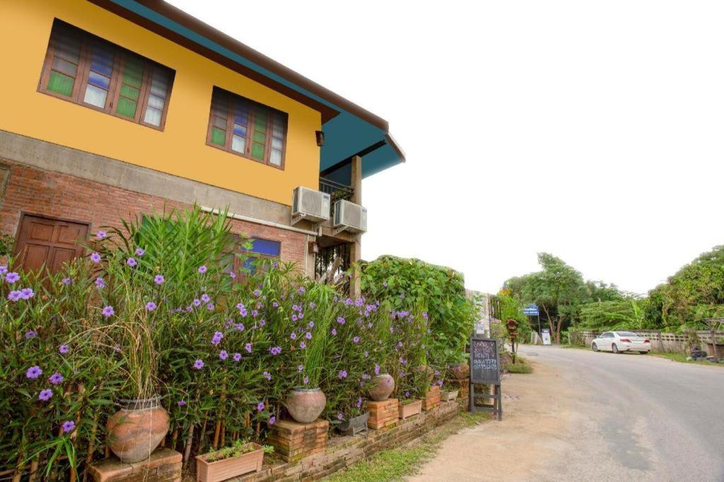 โอโย 1155 ไบเกอร์เฮาส์แอนด์เอนดูโรทัวร์ เชียงใหม่ Hotel ภายนอก รูปภาพ