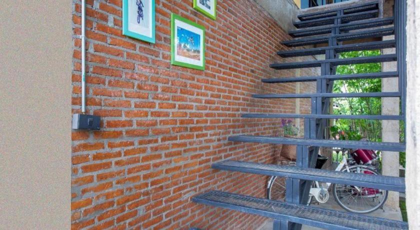 โอโย 1155 ไบเกอร์เฮาส์แอนด์เอนดูโรทัวร์ เชียงใหม่ Hotel ภายนอก รูปภาพ