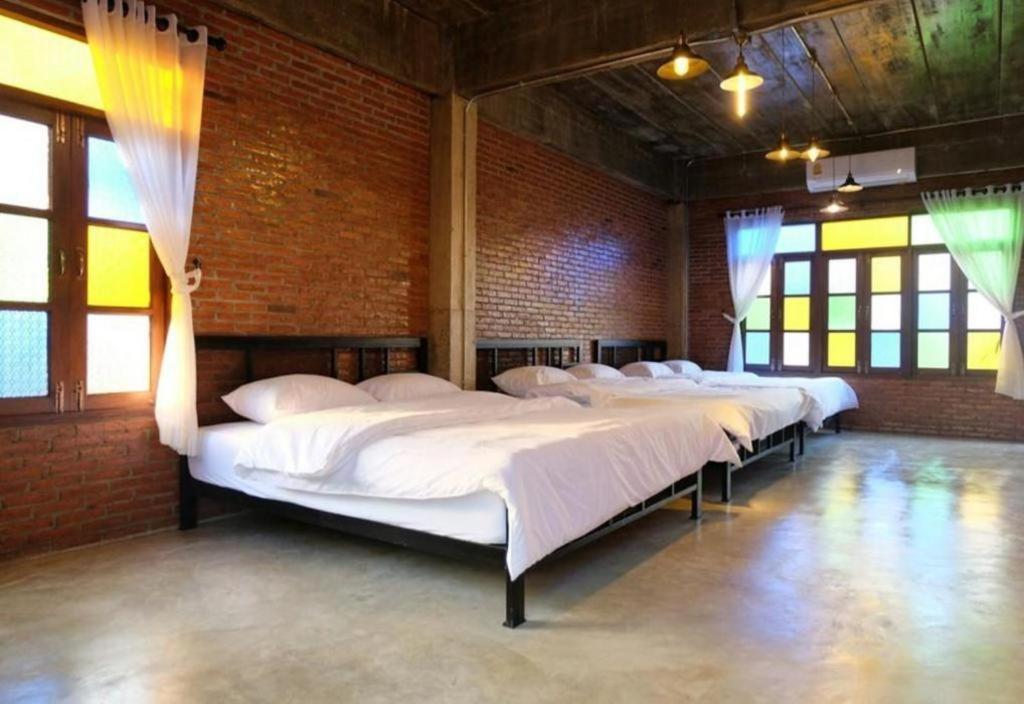 โอโย 1155 ไบเกอร์เฮาส์แอนด์เอนดูโรทัวร์ เชียงใหม่ Hotel ภายนอก รูปภาพ