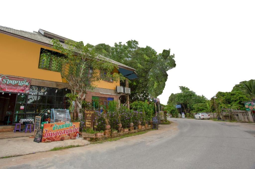 โอโย 1155 ไบเกอร์เฮาส์แอนด์เอนดูโรทัวร์ เชียงใหม่ Hotel ภายนอก รูปภาพ